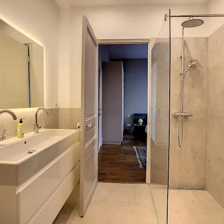 아파트 Pura Vida *