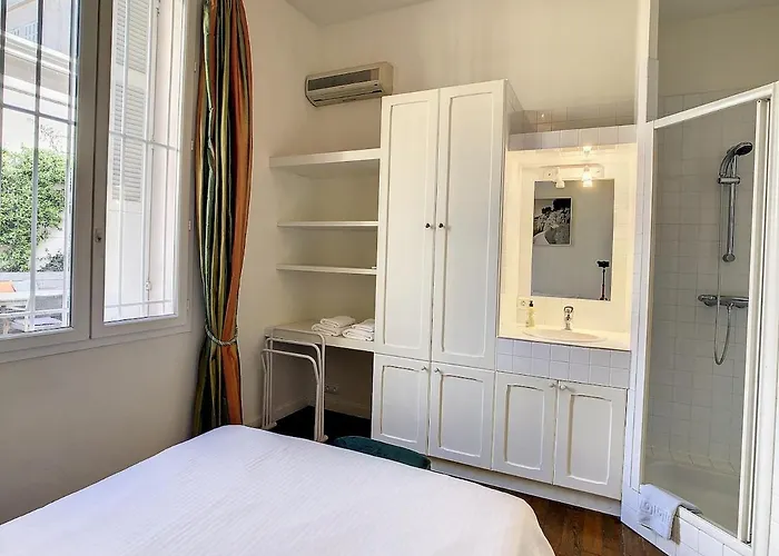 Pura Vida شقة كان