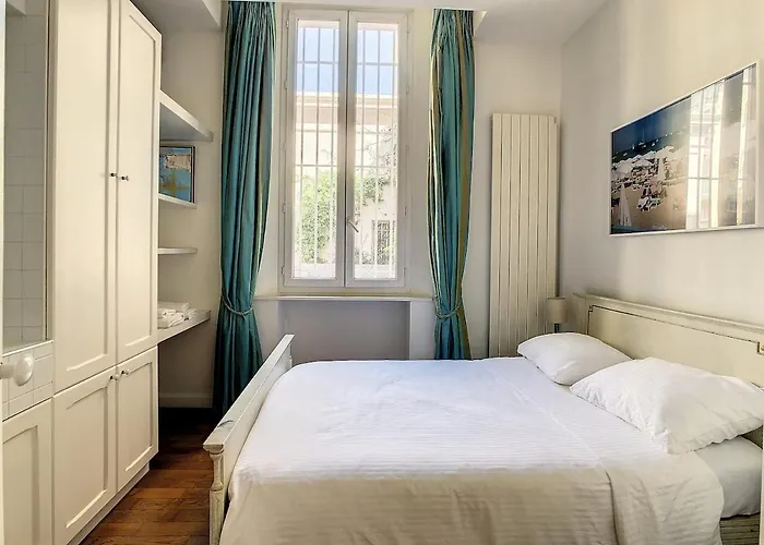 Pura Vida شقة كان